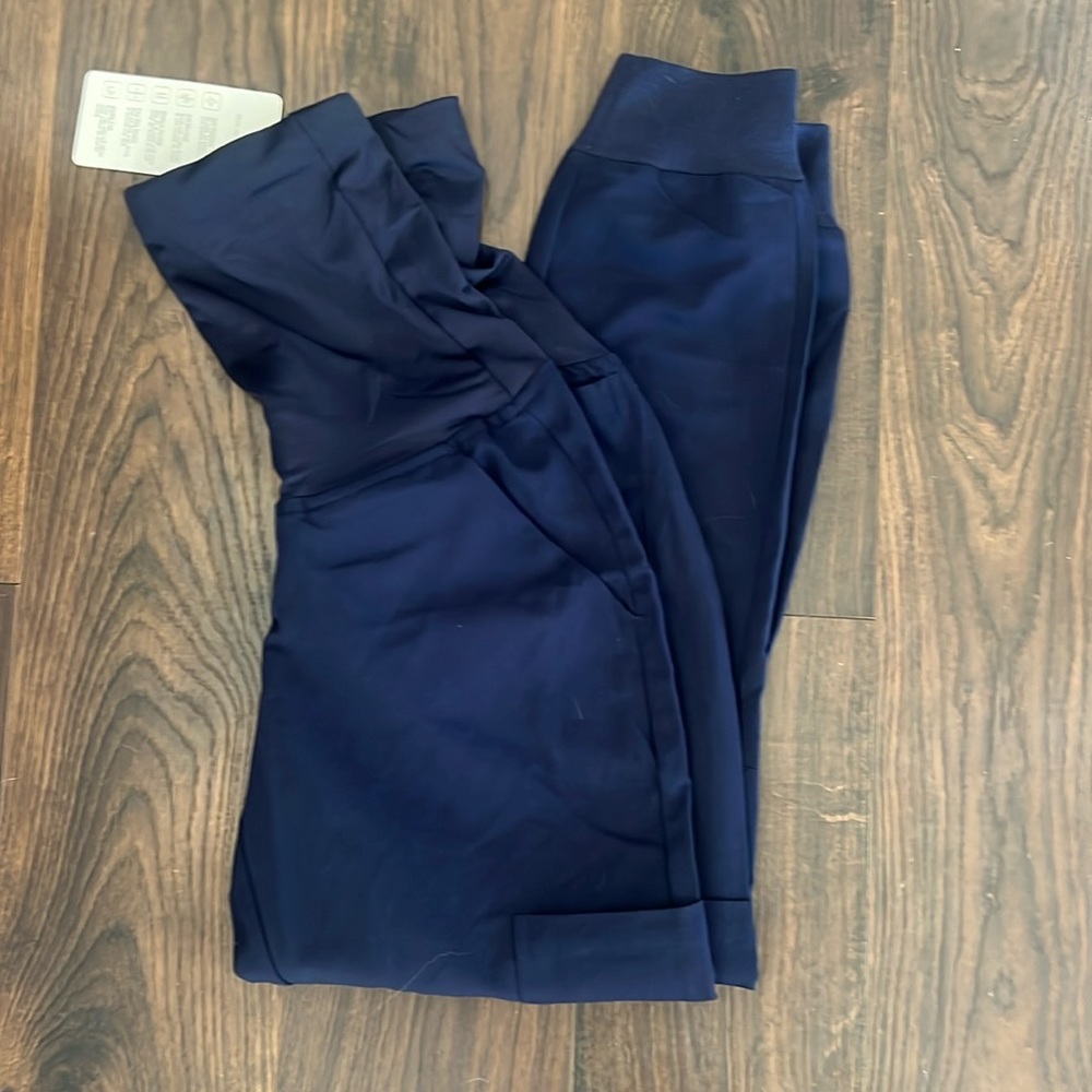 Mandala maternity navy scrub jogger